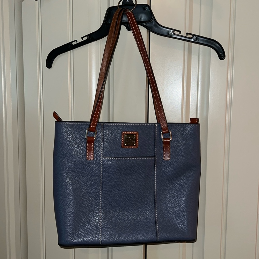 Dooney & Bourke Shoulder Purse